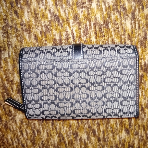 COACH VINTAGE WALLET - Picture 3 of 6